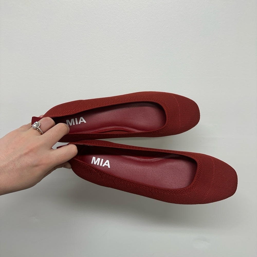MIA Rasia Red Flats - Size 8.5